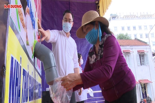 Khai trương cây ATM gạo miễn phí đầu tiên ở Hải Dương